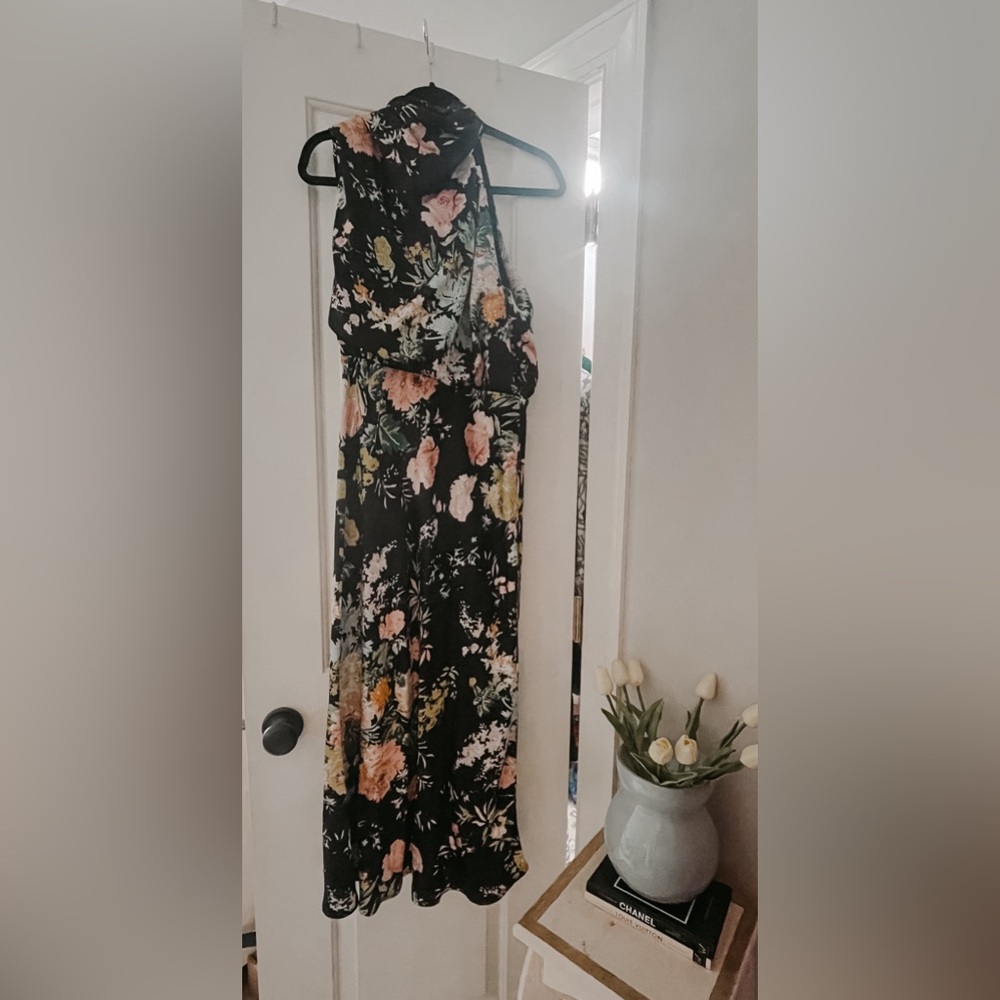 Anabelle Halter Neck Midi Dress - Black Floral